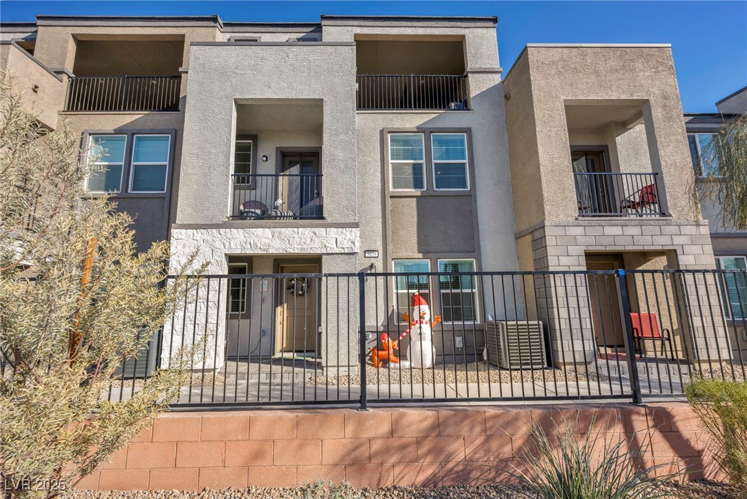 5659 Spellbinding Street