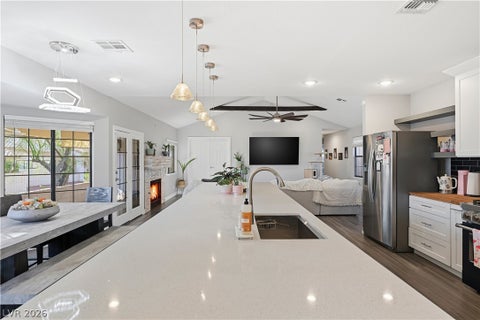 Tiny photo for 250 Garfield Drive, Henderson, NV 89074 (MLS # 2799968)