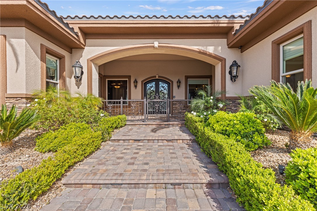 8574 Verde Park Circle