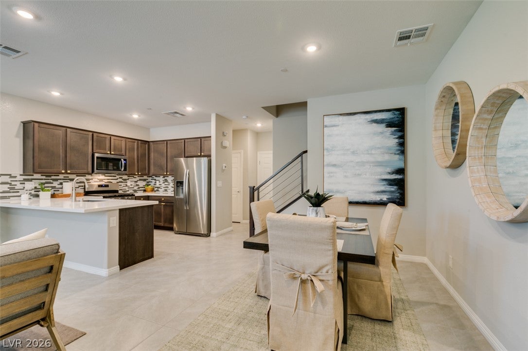 477 Ylang Place