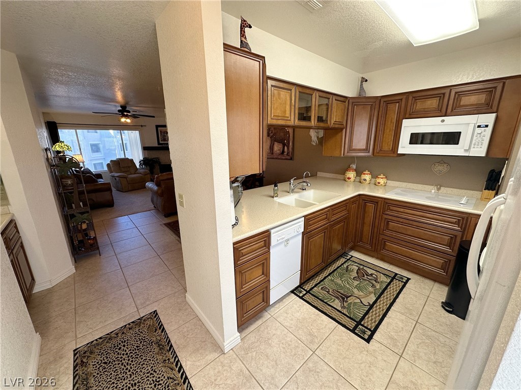 2076 Mesquite Lane 302