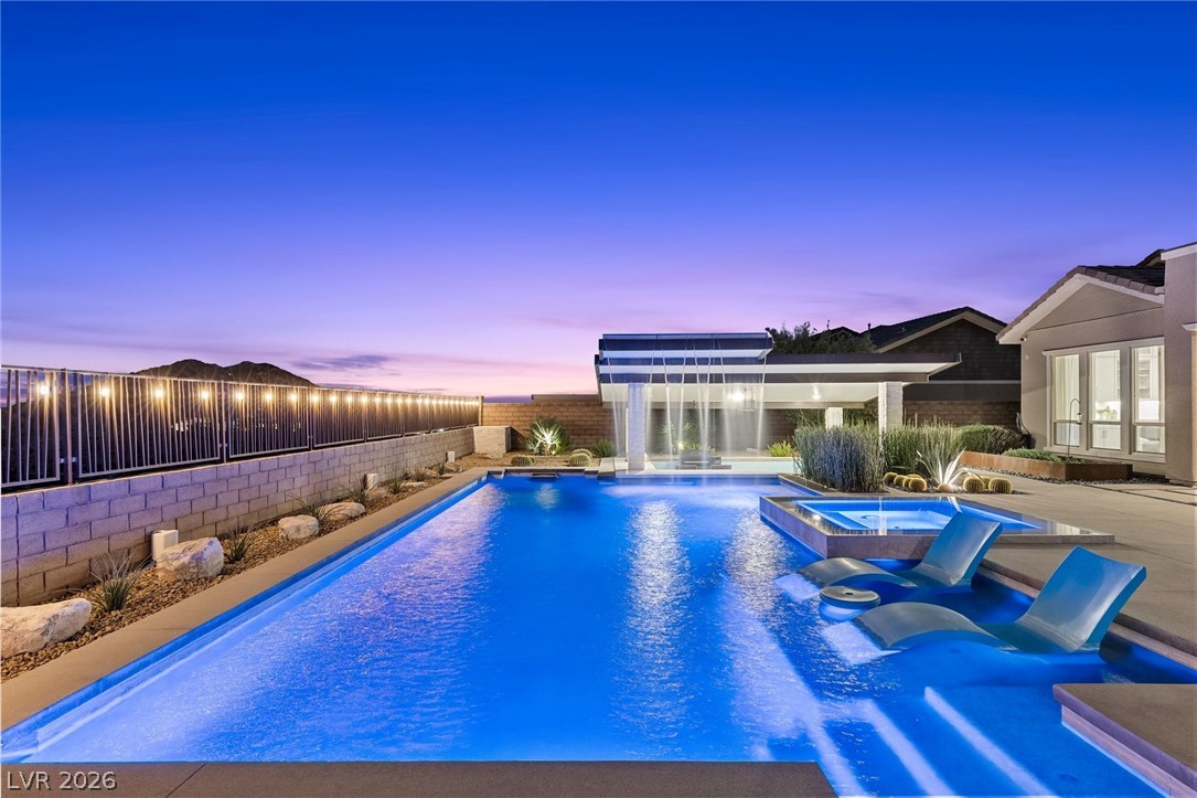 11200 Luna Blanca Drive