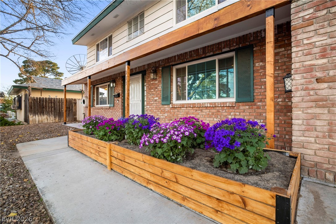 233 Kipling Street