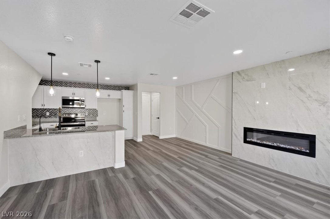 6811 Sage Gold Court