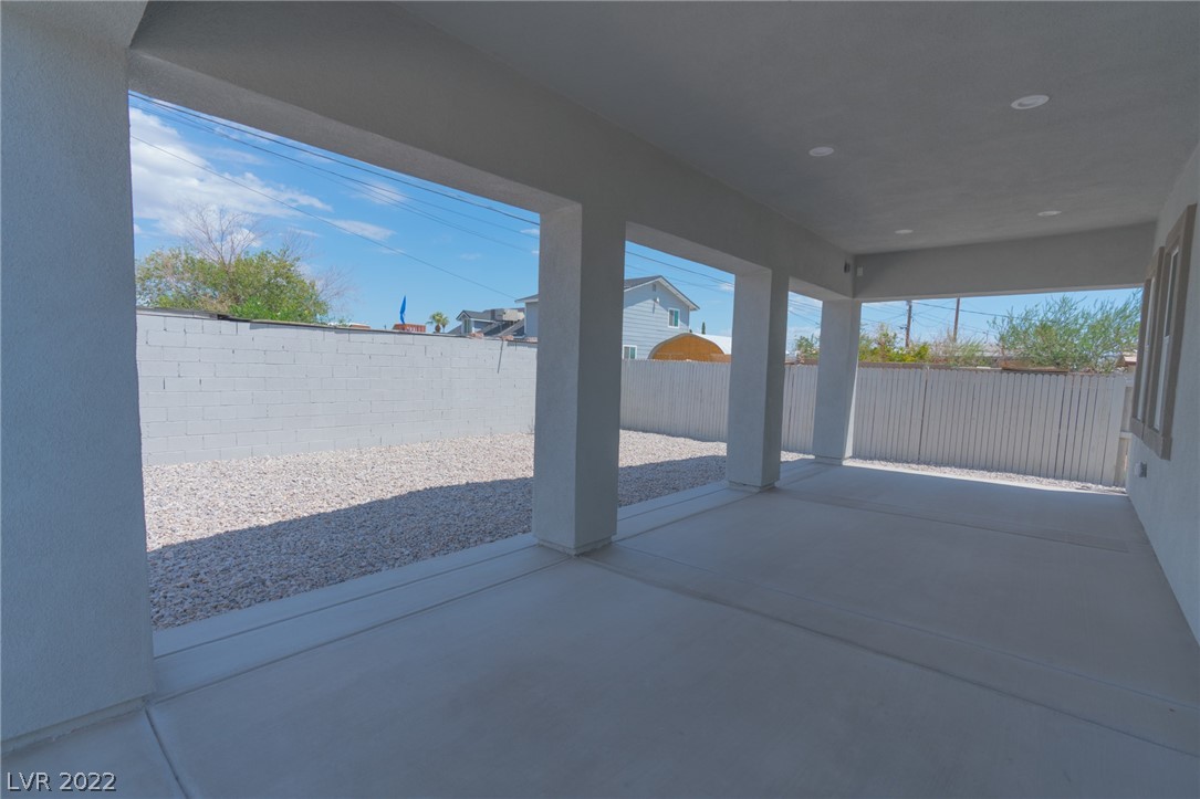 Photo 13 of 15 of 846 Hassell Avenue house