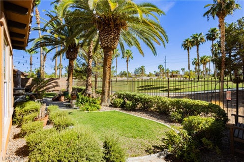 Tiny photo for 453 Via Palermo Drive, Henderson, NV 89011 (MLS # 2799796)