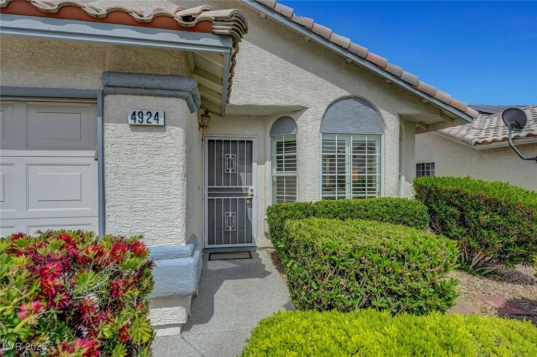4924 Cedar Lawn Way