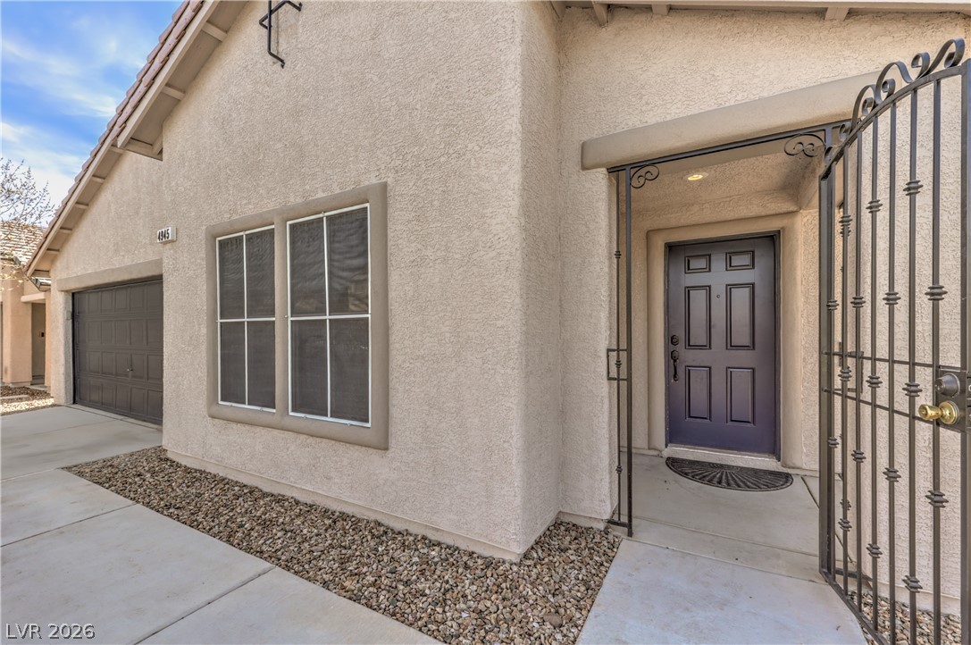 4945 Buckskin Mare Avenue