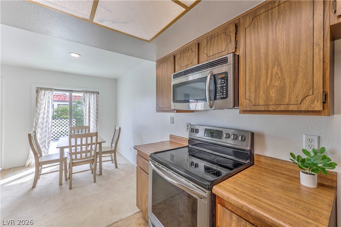 1101 Willow Tree Drive D