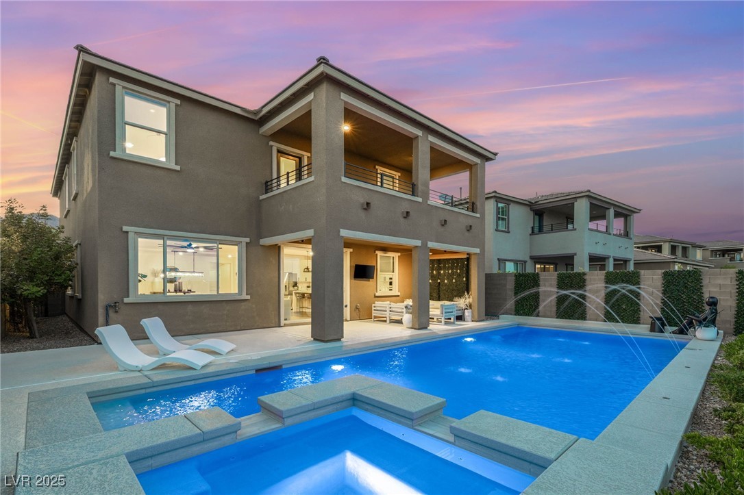 Properties 1 390 Coastal Redwood Street