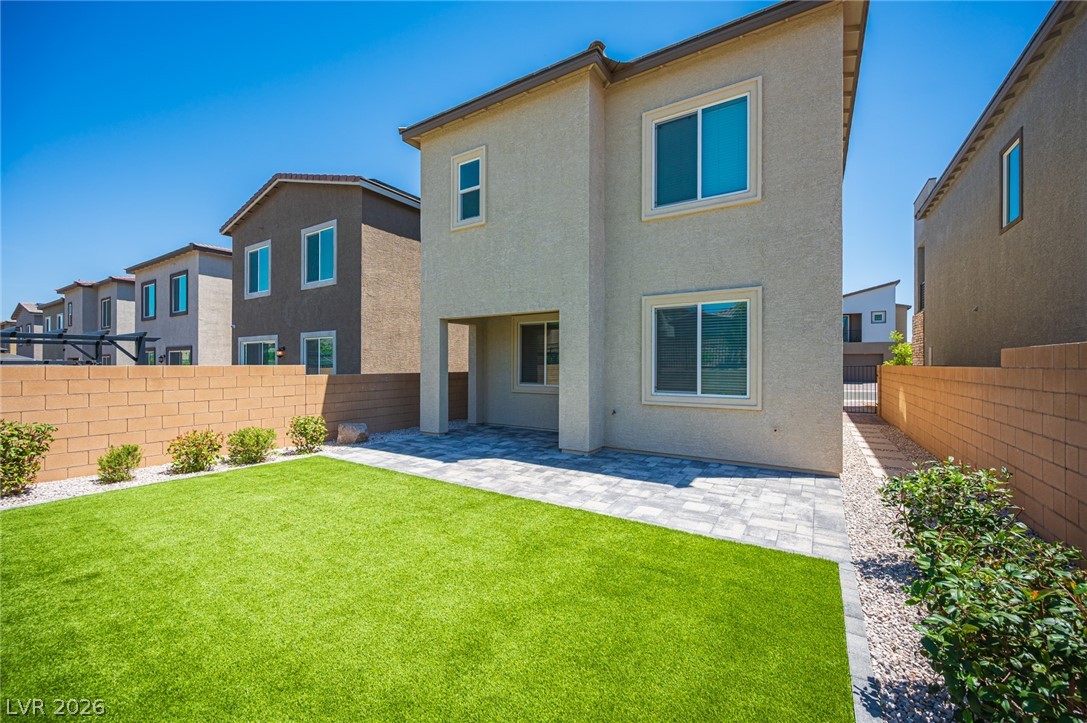 8847 Roadrunner Ravine Street