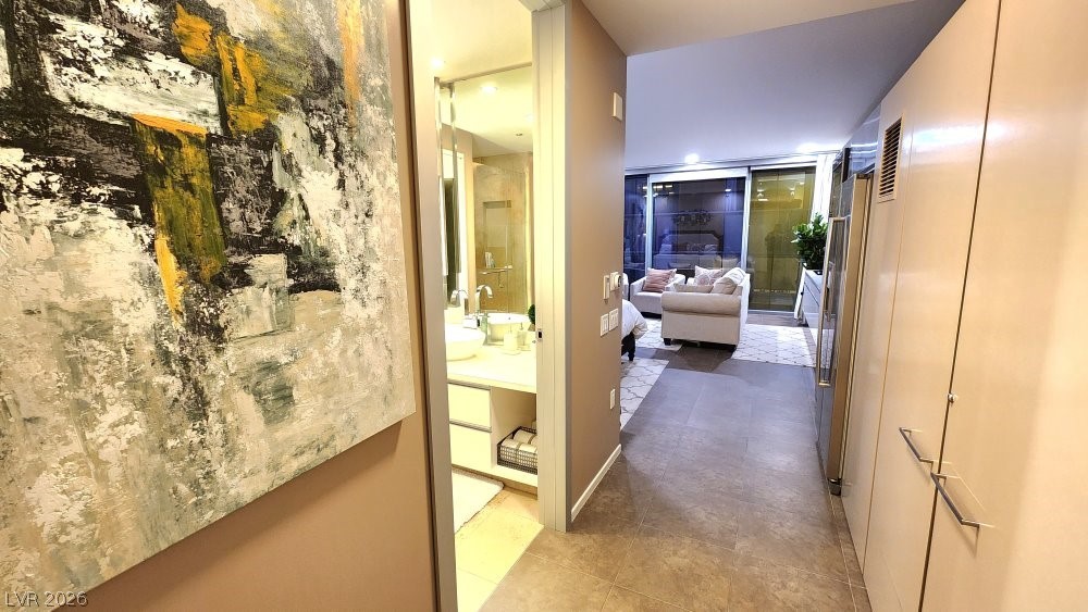 3722 Las Vegas Boulevard 809