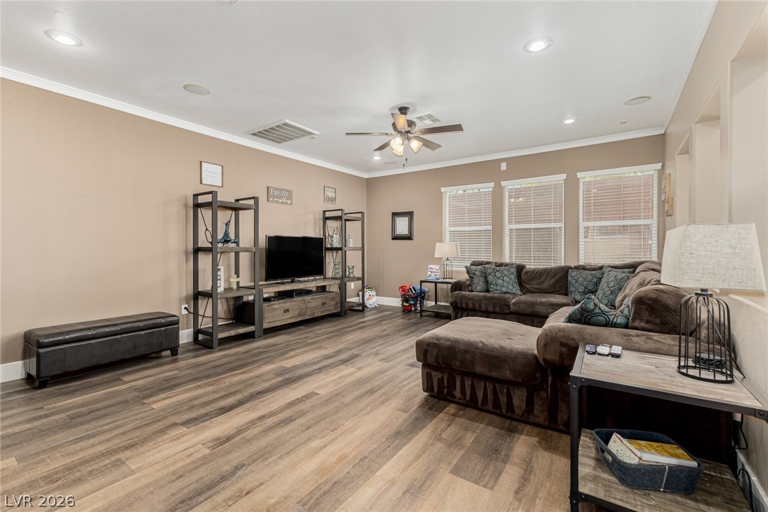5423 Canopy Oak Drive