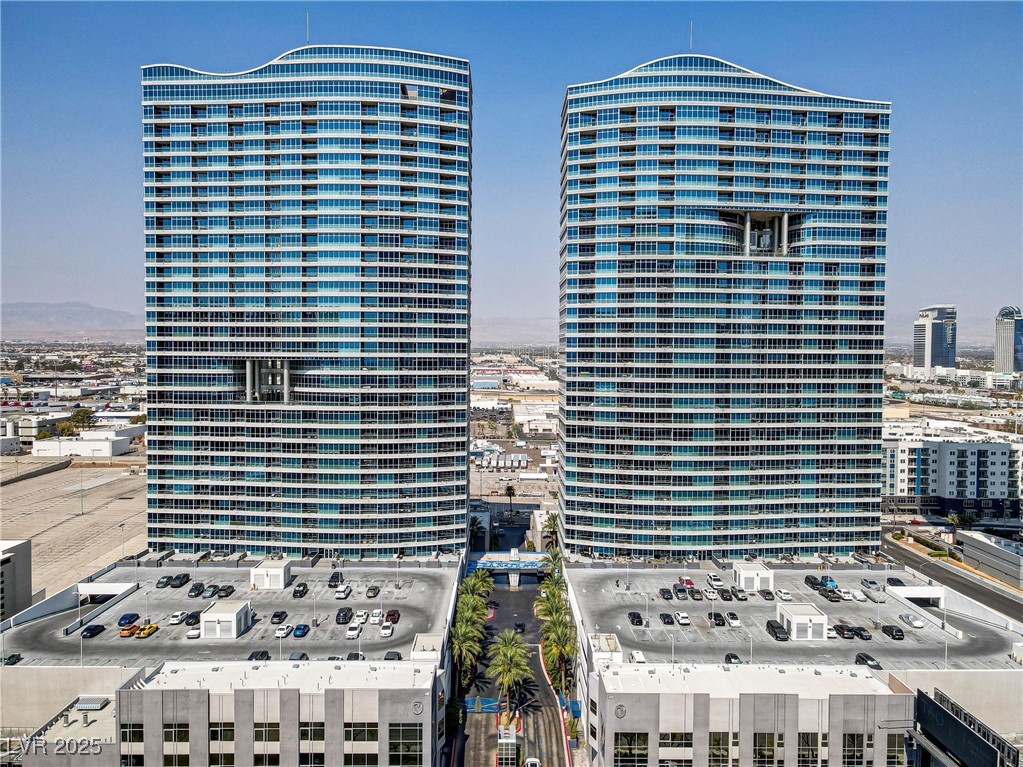 4575 Dean Martin Drive 1811