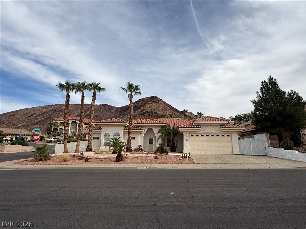 899 Rhyolite Terrace