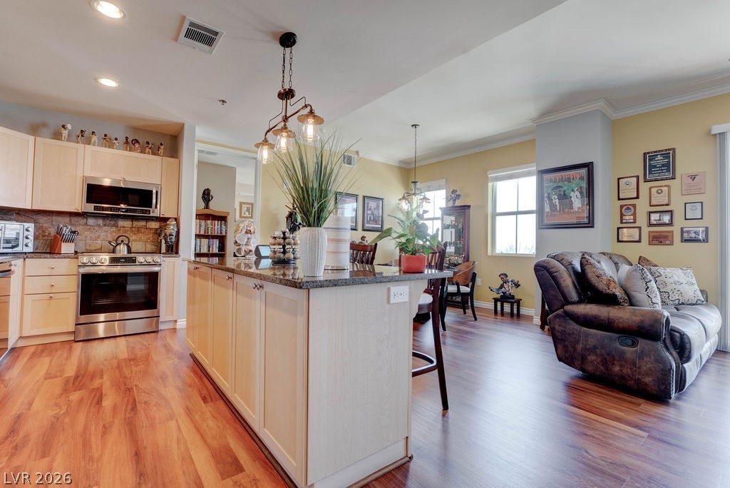 2455 W Serene Avenue 715