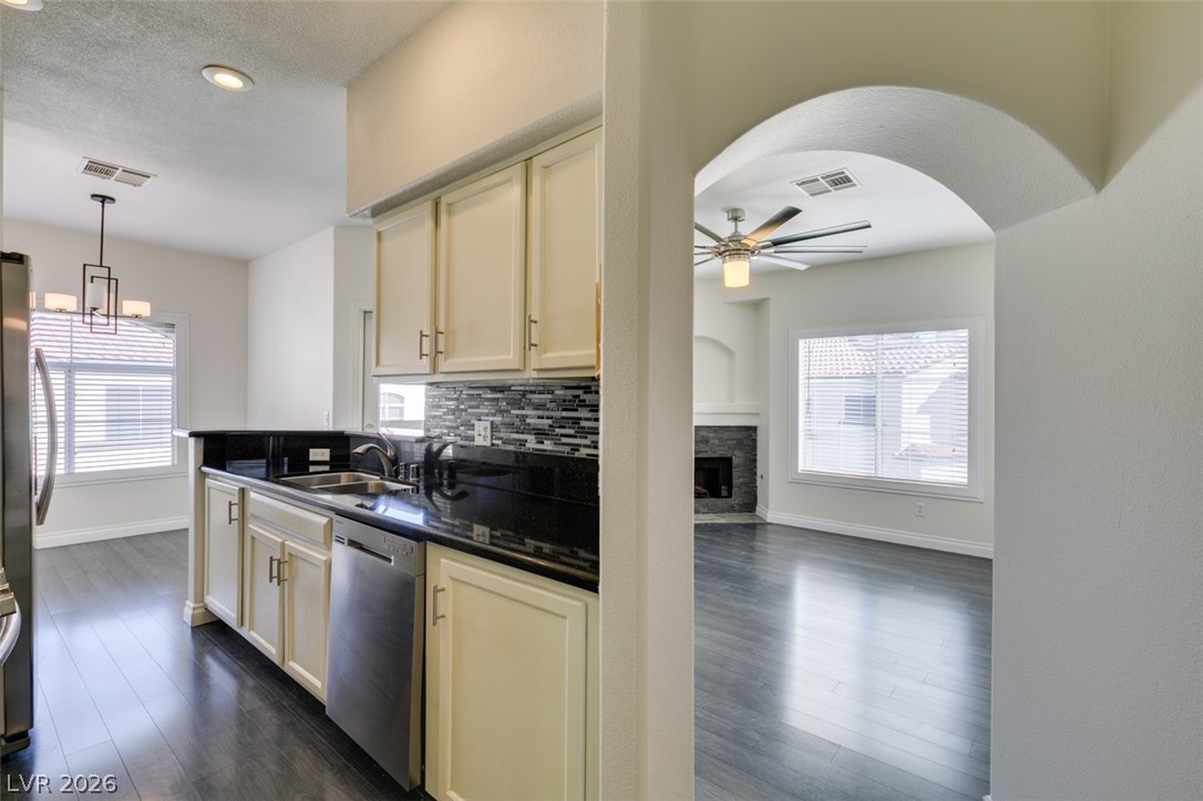 2975 Bluegrass Lane 1324