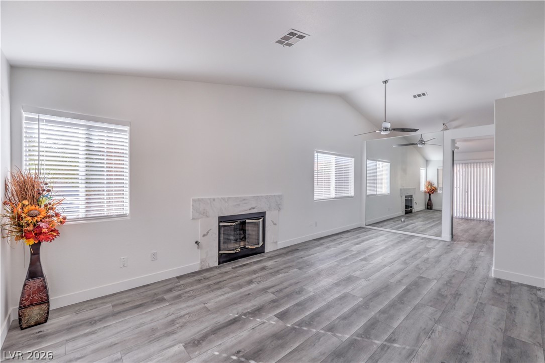 3869 Mapleview Court