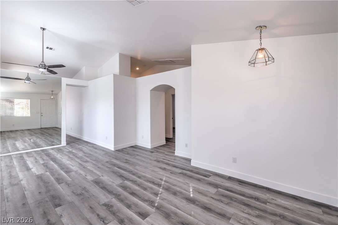 3869 Mapleview Court