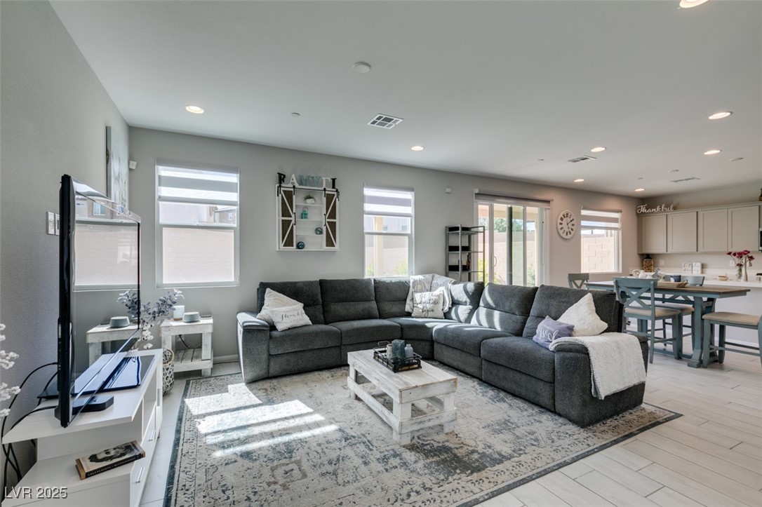 10439 Sadie Blake Avenue