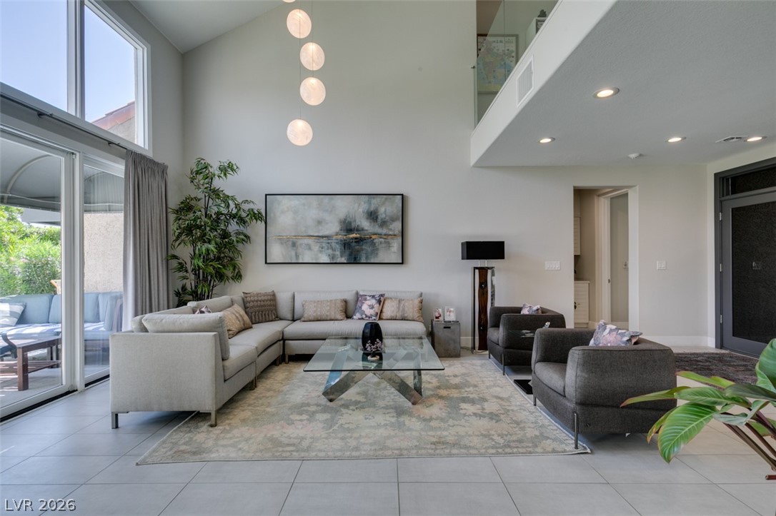Properties 2 7999 Pinnacle Peak Avenue