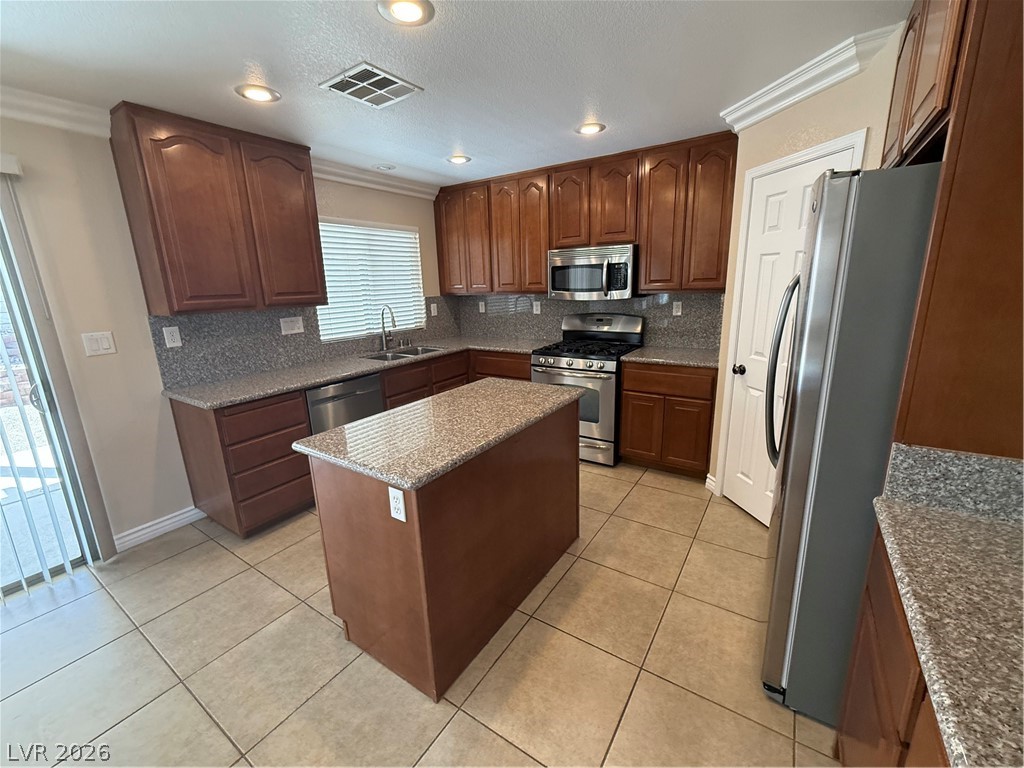 5565 Golden Palms Court