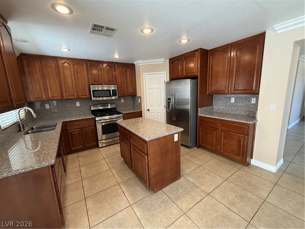 5565 Golden Palms Court