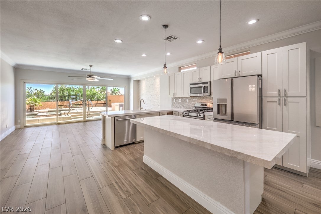 800 Royal Elm Lane