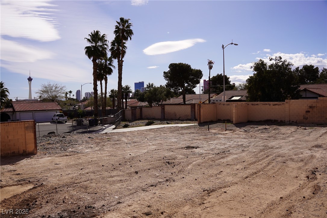 Properties 2 1608 Eaton Drive