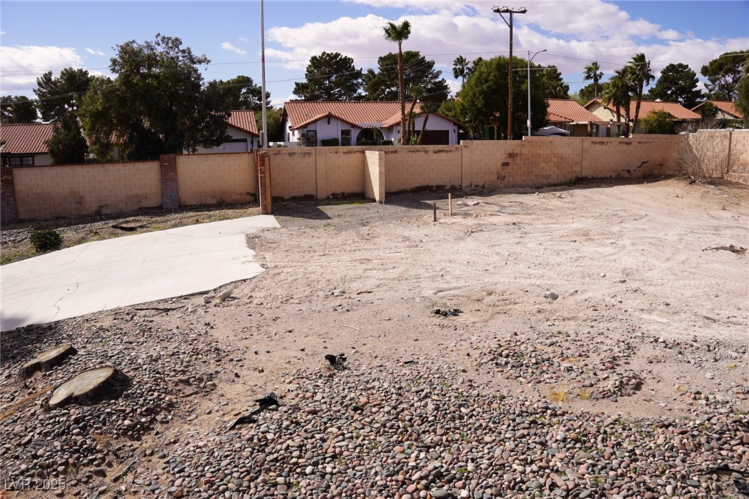 Properties 3 1608 Eaton Drive
