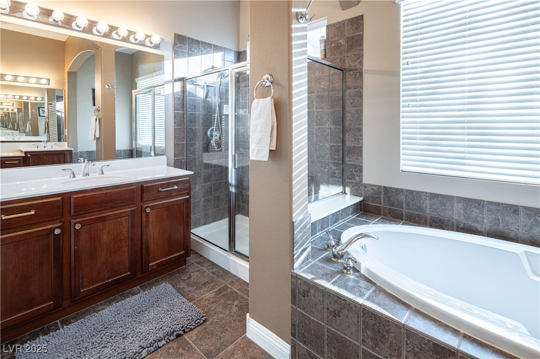 Las Vegas, Nevada 89178, United States, 6 Bedrooms Bedrooms, ,4 BathroomsBathrooms,Residential,Active,117247