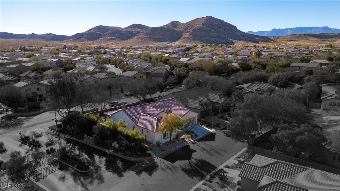 Las Vegas, Nevada 89178, United States, 6 Bedrooms Bedrooms, ,4 BathroomsBathrooms,Residential,Active,117247