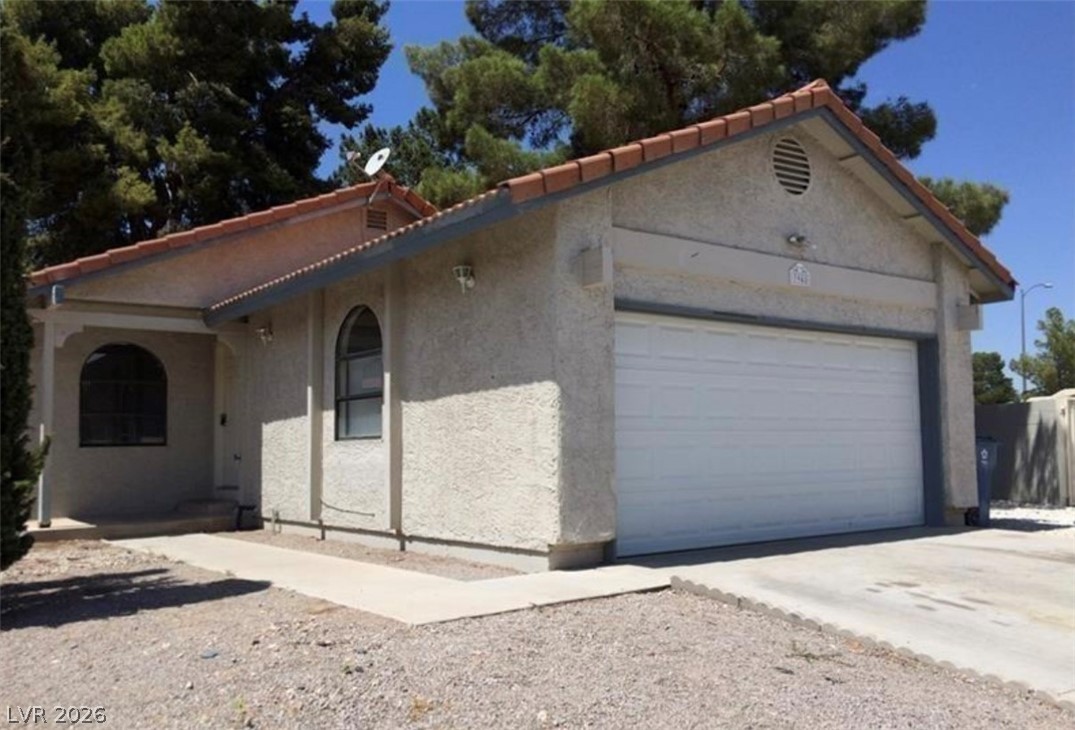 3948 APPLECREST Street