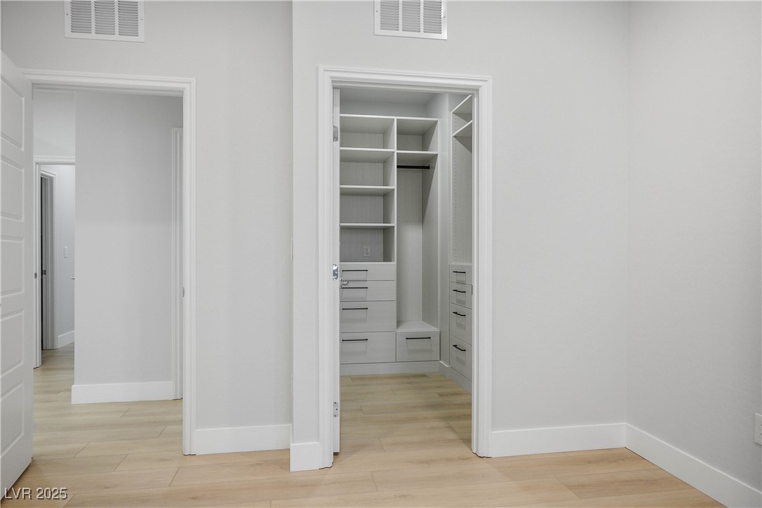 Las Vegas, Nevada 89118, United States, 4 Bedrooms Bedrooms, ,3 BathroomsBathrooms,Residential,Active,173295