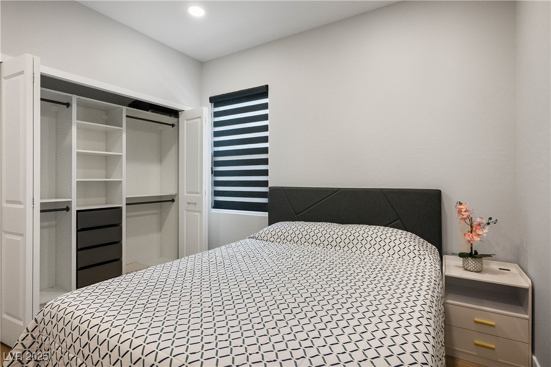 Las Vegas, Nevada 89118, United States, 4 Bedrooms Bedrooms, ,3 BathroomsBathrooms,Residential,Active,173295