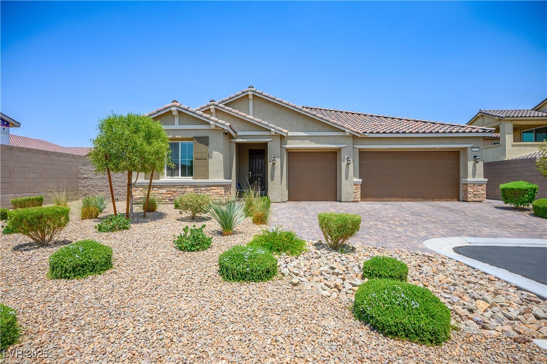 Las Vegas, Nevada 89118, United States, 4 Bedrooms Bedrooms, ,3 BathroomsBathrooms,Residential,Active,173295