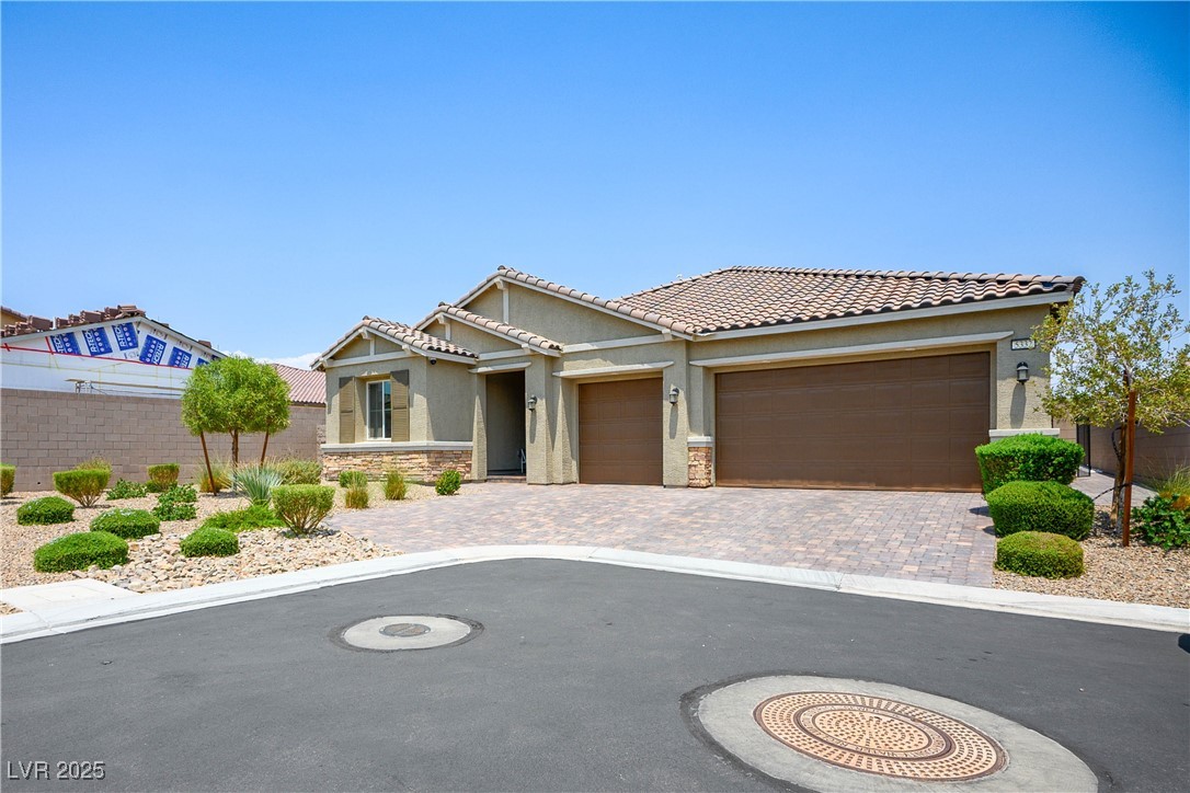 Las Vegas, Nevada 89118, United States, 4 Bedrooms Bedrooms, ,3 BathroomsBathrooms,Residential,Active,173295