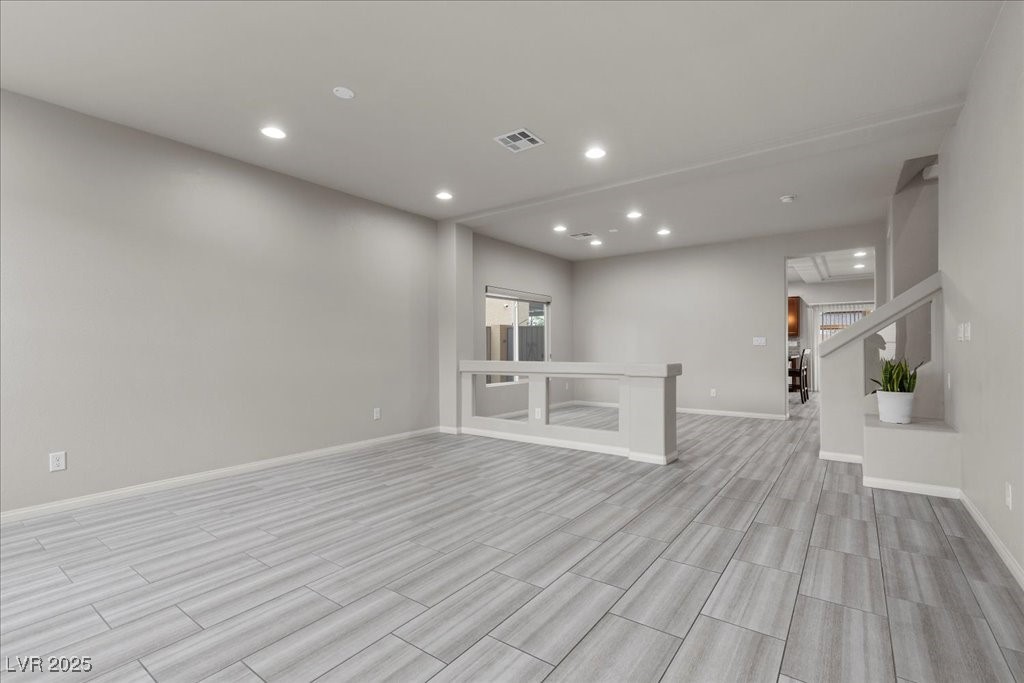 Las Vegas, Nevada 89183, United States, 3 Bedrooms Bedrooms, ,3 BathroomsBathrooms,Residential,Active,164244