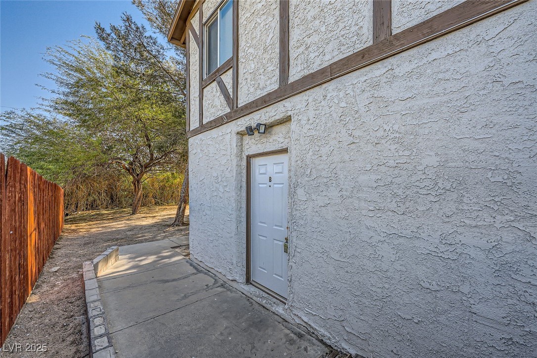 376 N 15th Street