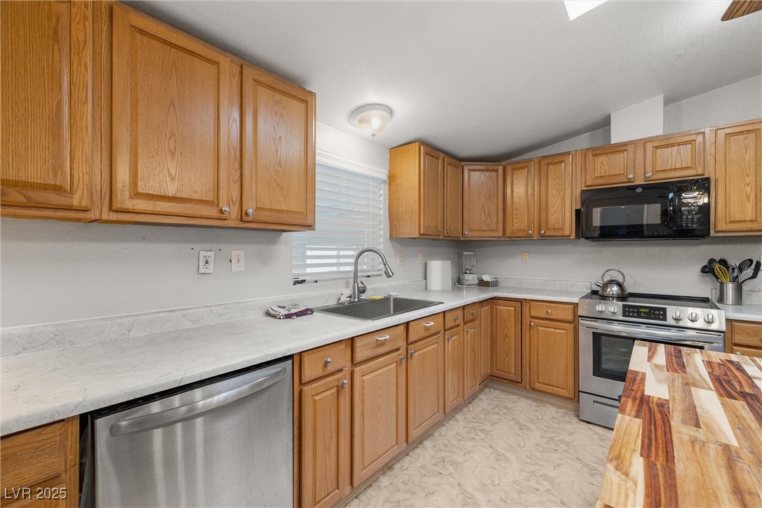 2150 E Shirley Street, Pahrump, Nevada image 11