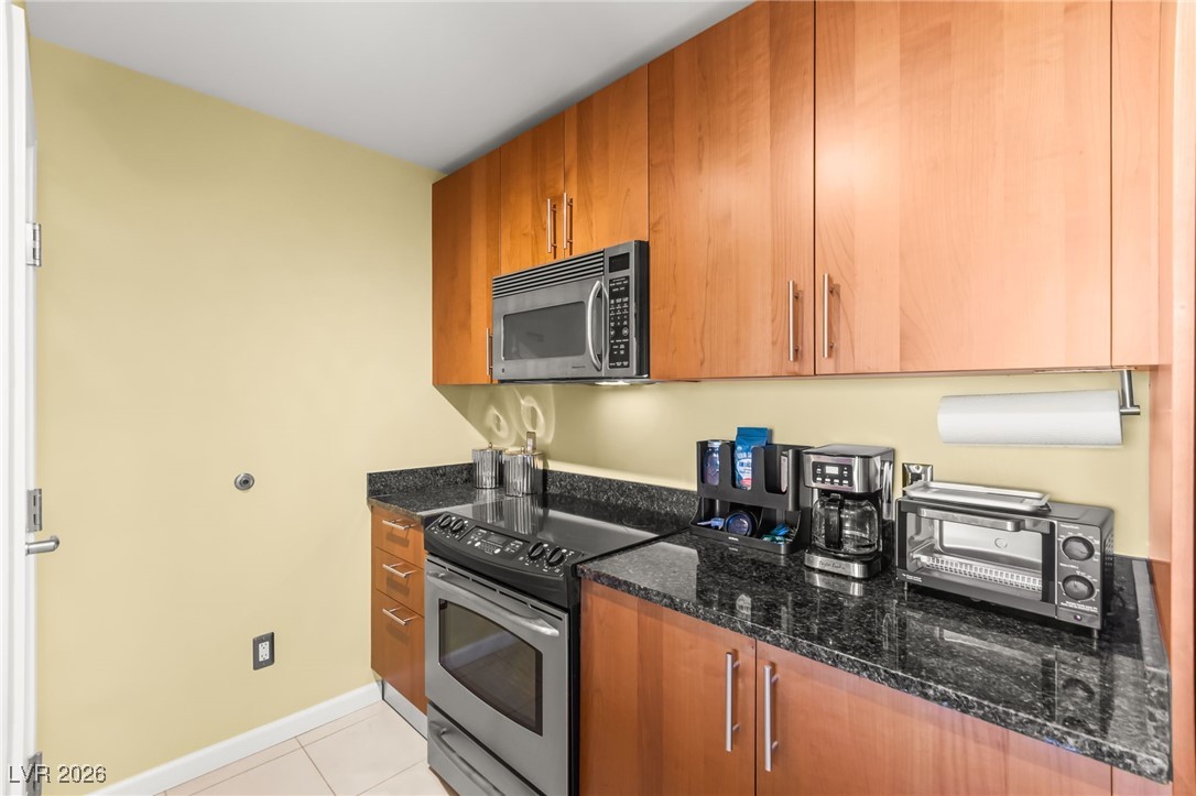 200 W Sahara Avenue 909