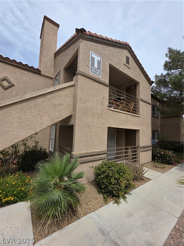 Picture for the property 2774456, 2 beds, 2 baths