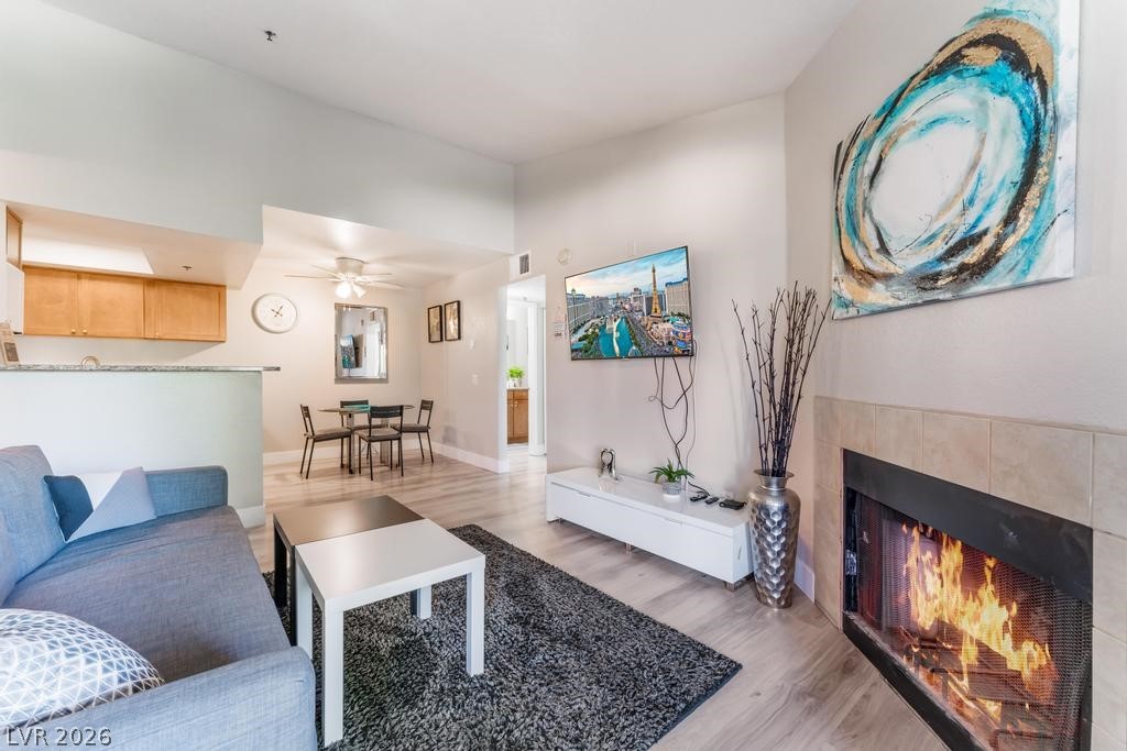 4200 S Valley View Boulevard 3078