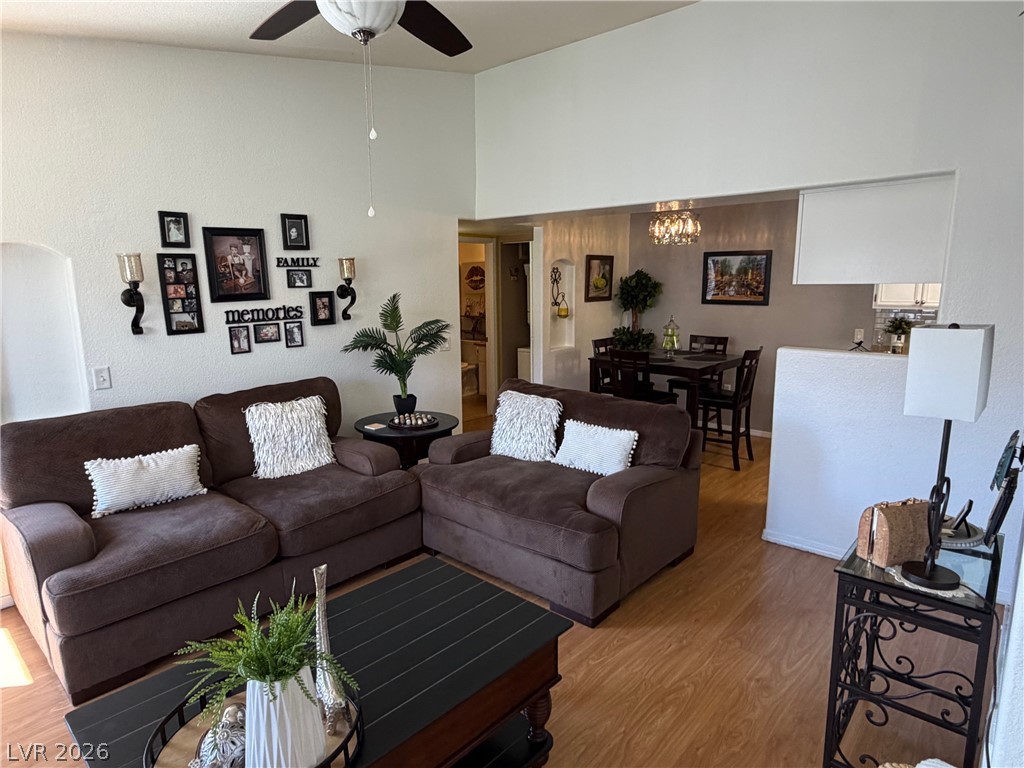 3318 N Decatur Boulevard 2047