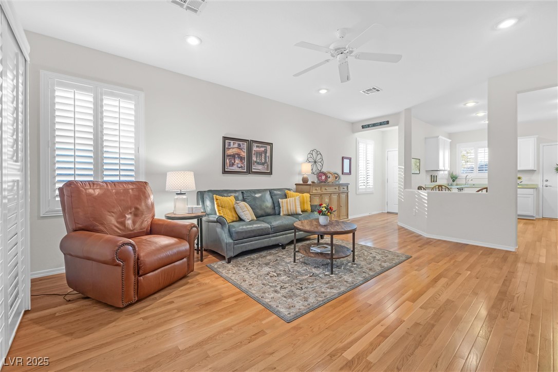 Henderson, Nevada 89044, United States, 2 Bedrooms Bedrooms, ,2 BathroomsBathrooms,Residential,Active,90415