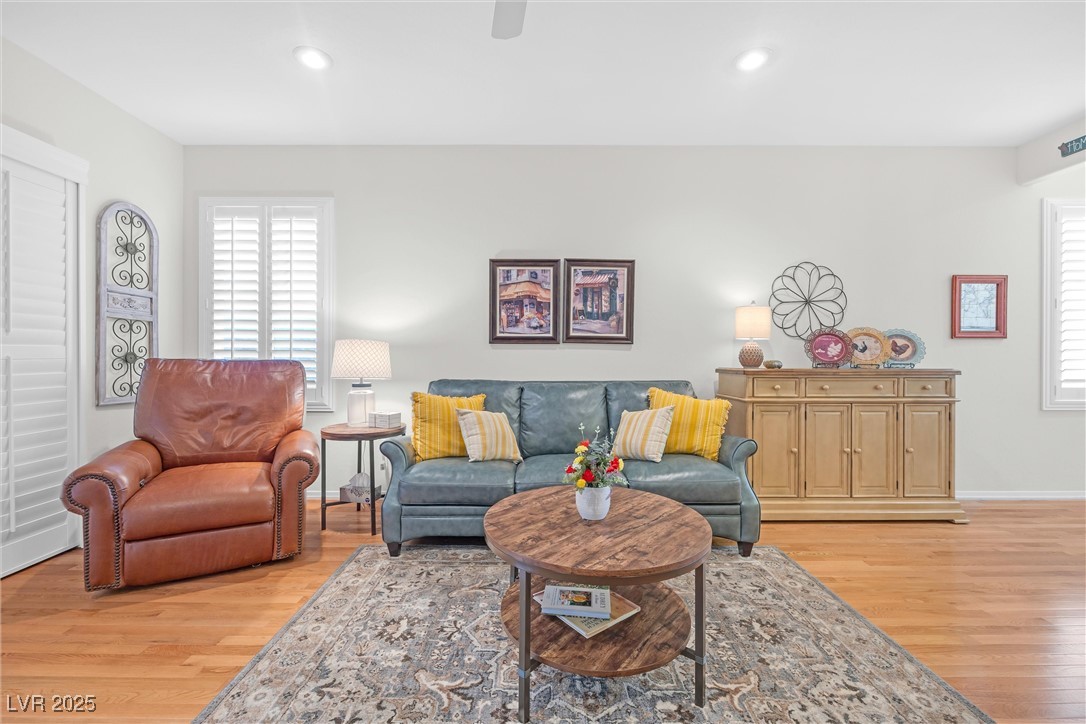 Henderson, Nevada 89044, United States, 2 Bedrooms Bedrooms, ,2 BathroomsBathrooms,Residential,Active,90415