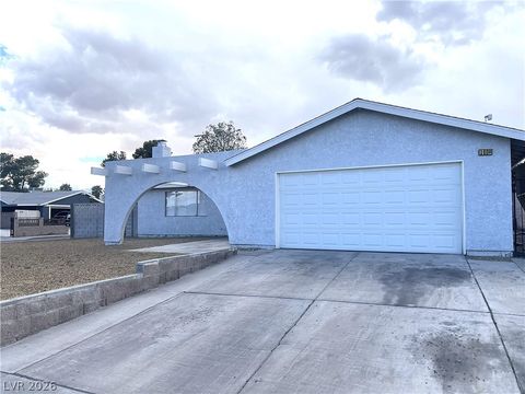 Photo of 1608 Crest Haven Avenue, Las Vegas, NV 89108 (MLS # 2774403)