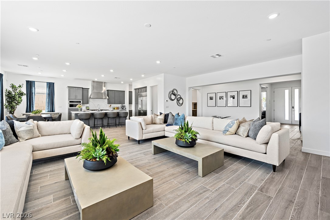 234 Bellevue Grove Avenue