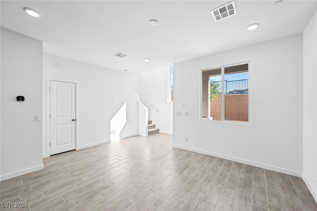 182 Freeport View Place