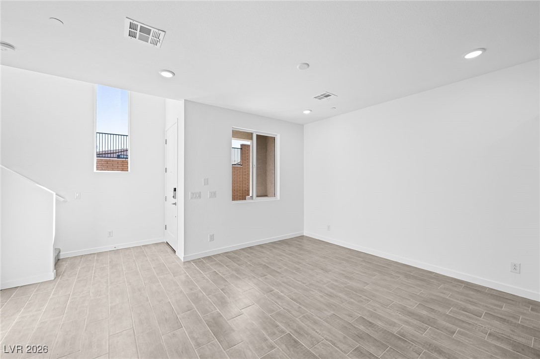 182 Freeport View Place